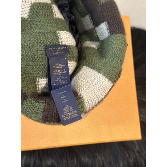 Louis Vuitton Camouflage beaded marque beanie bonnet - Picture 6 of 11